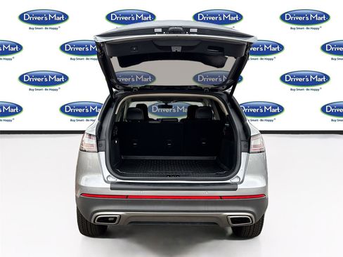 Used 2022 Lincoln Nautilus Reserve w/ Luxury Package image 28