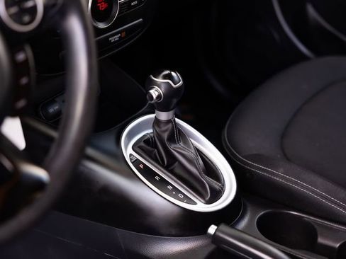 Used 2017 Kia Soul + image 22