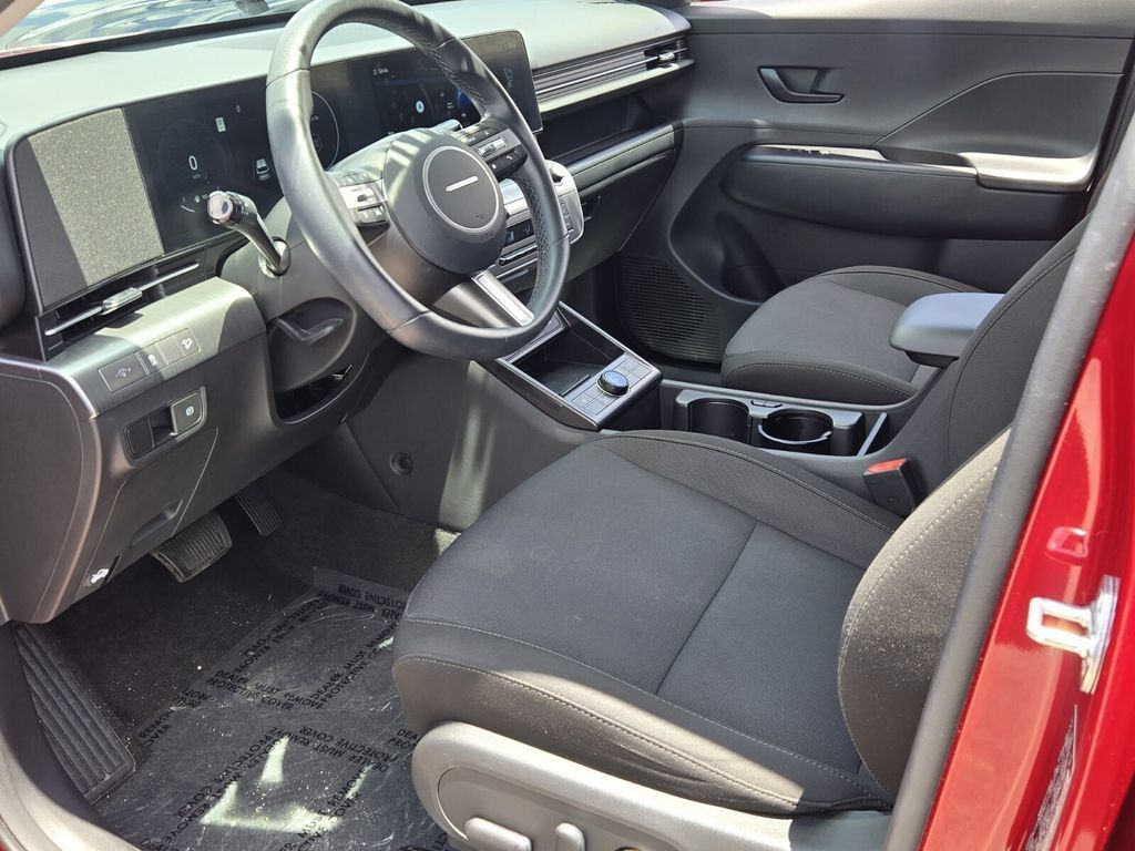 Certified 2024 Hyundai Kona SEL w/ Convenience Package AWD/4WD image 10
