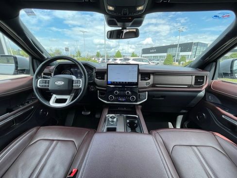 Used 2024 Ford Expedition Max Limited RWD image 30