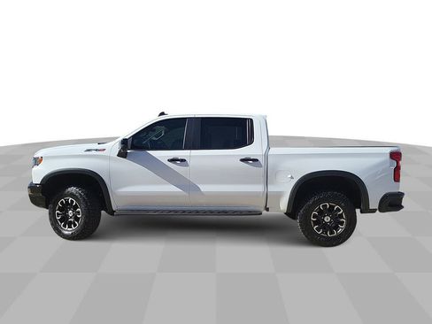 Used 2025 Chevrolet Silverado 1500 ZR2 w/ Technology Package image 5