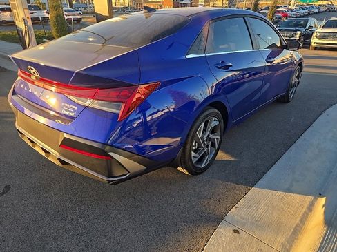 New 2026 Hyundai Elantra Limited image 8