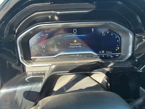 Used 2025 Chevrolet Silverado 3500 LTZ image 19