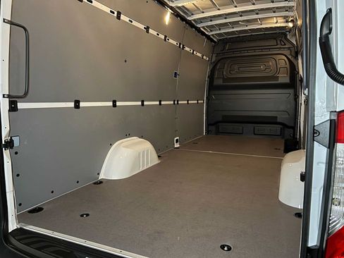 Used 2026 Mercedes-Benz Sprinter 2500 image 19