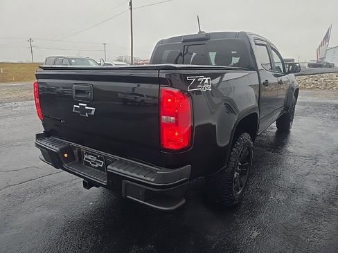 Used 2019 Chevrolet Colorado Z71 w/ Z71 Midnight Edition image 9