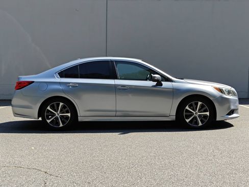 Used 2015 Subaru Legacy 3.6R Limited AWD/4WD image 2