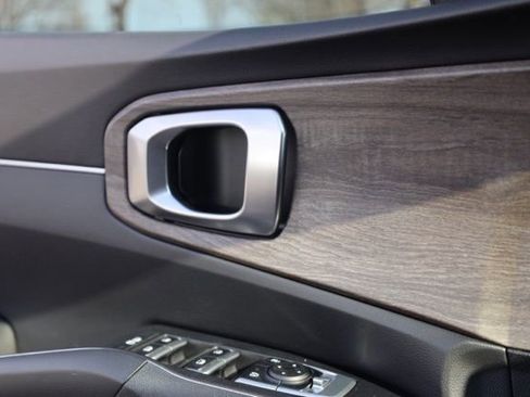 Certified 2023 Kia Sorento X-Line EX image 22