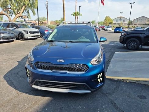 Used 2020 Kia Niro LXS FWD image 11