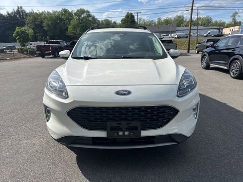 Used 2022 Ford Escape Titanium w/ Class II Trailer Tow Package image 2