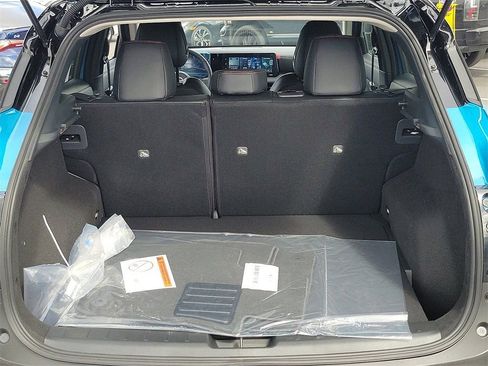 New 2026 Nissan Kicks SR w/ SR Premium Package FWD image 17