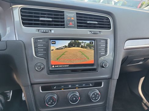 Used 2017 Volkswagen Golf Alltrack SE AWD/4WD image 24