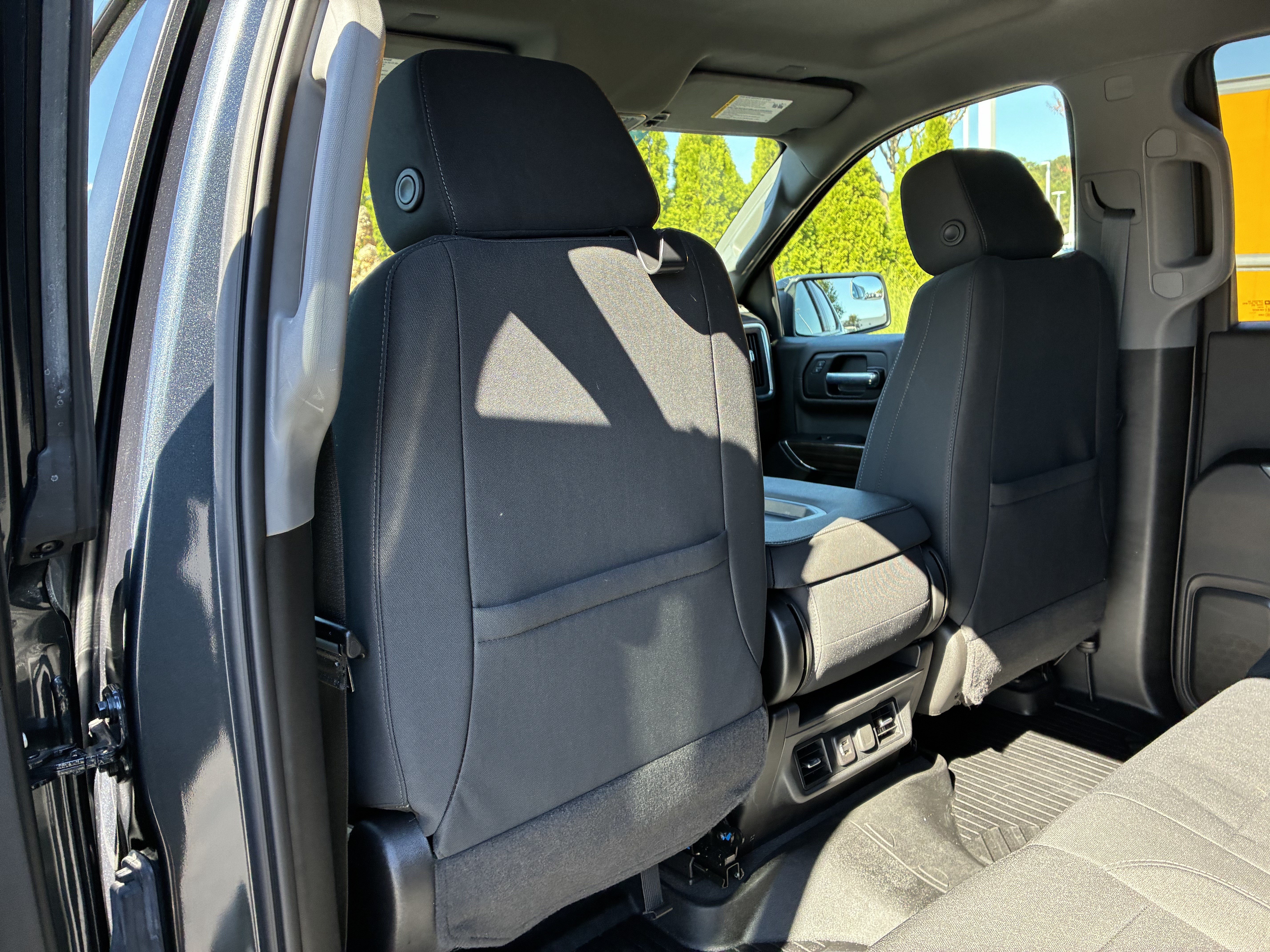Used 2021 Chevrolet Silverado 1500 RST AWD/4WD image 16