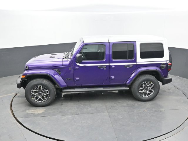New 2026 Jeep Wrangler Unlimited Sahara w/ Whitecap Package AWD/4WD image 45
