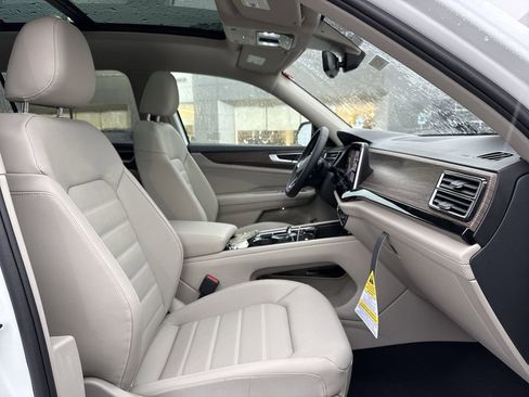 New 2026 Volkswagen Atlas SEL image 22