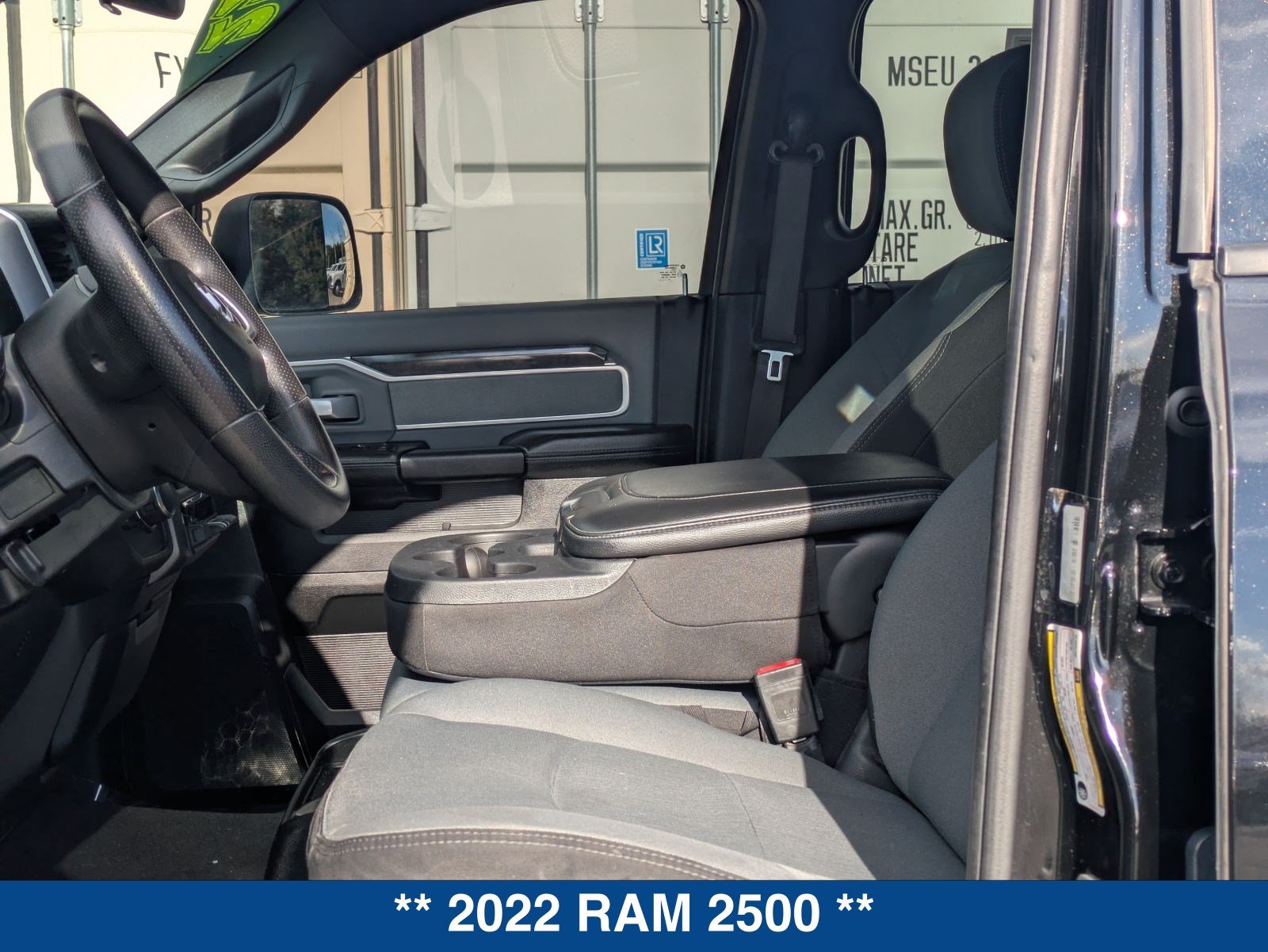 Used 2022 RAM 2500 Big Horn AWD/4WD image 21