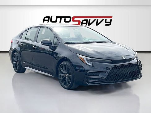 Used 2025 Toyota Corolla SE w/ SE Premium Package AWD/4WD image 1