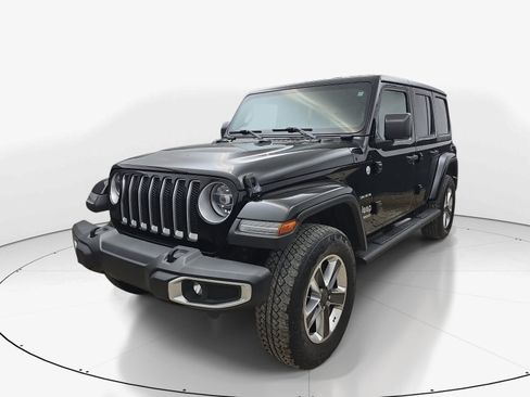 Used 2019 Jeep Wrangler Unlimited Sahara AWD/4WD image 7
