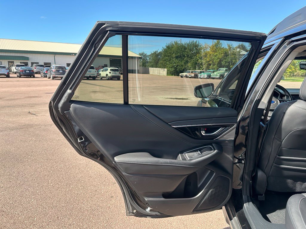 Used 2024 Subaru Outback Limited AWD/4WD image 21