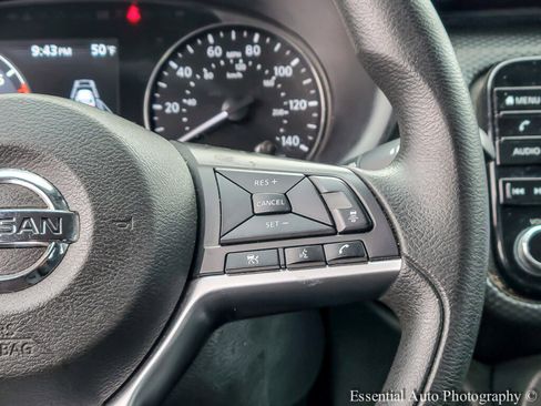 Used 2021 Nissan Kicks SV image 17