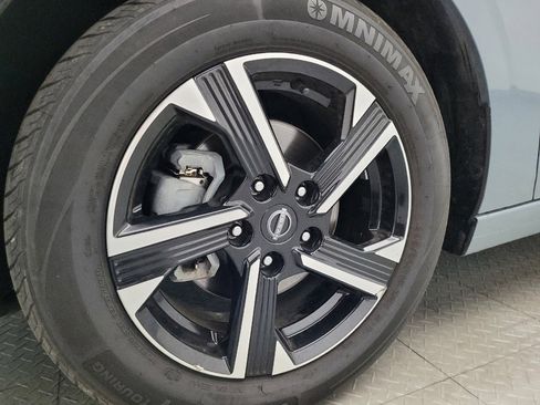 Used 2024 Nissan Sentra SV FWD image 31