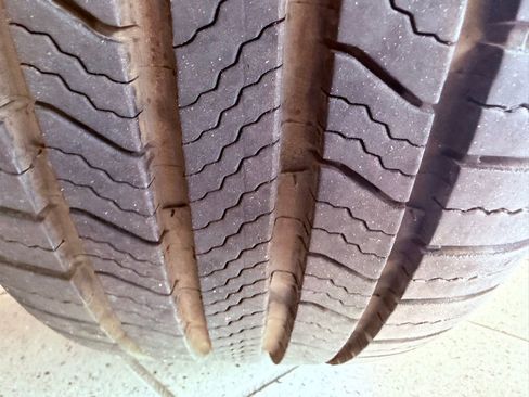 Used 2015 Toyota Highlander XLE FWD image 19