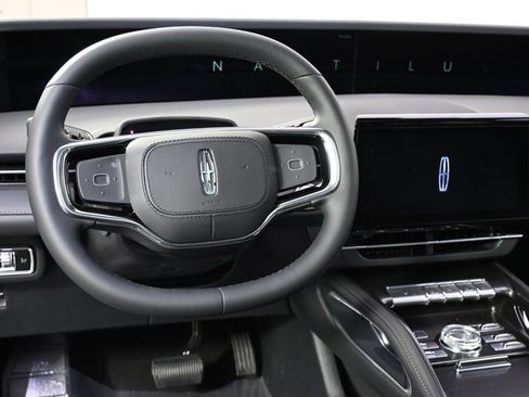 New 2026 Lincoln Nautilus Premier w/ Equipment Group 102A AWD/4WD image 12