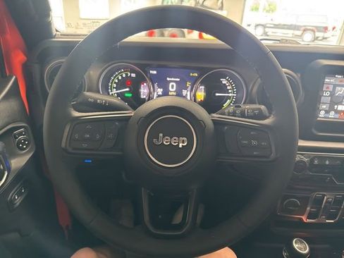 Used 2023 Jeep Wrangler Unlimited w/ Cold Weather Group AWD/4WD image 32