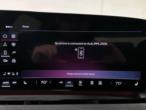 Used 2025 Audi SQ6 e-tron Prestige w/ 21" Black Optic Wheel Package image 33