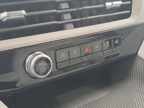 New 2026 Ford Explorer Active w/ Active Comfort Package image 20