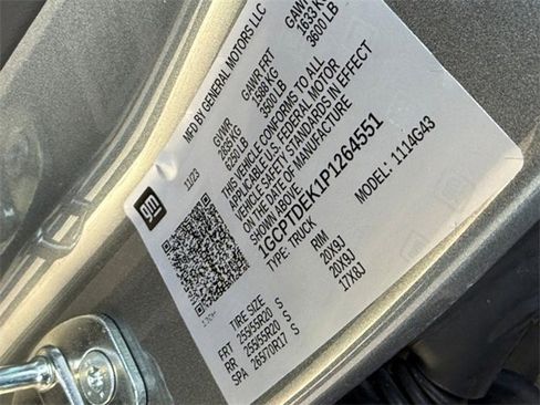 Used 2023 Chevrolet Colorado Z71 w/ Z71 Convenience Package 2 image 26