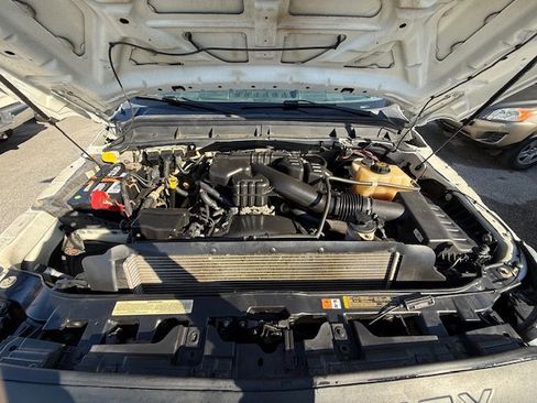 Used 2016 Ford F250 XL w/ Power Equipment Group image 5