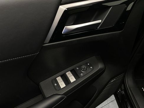 New 2026 Mitsubishi Outlander LE AWD/4WD image 30