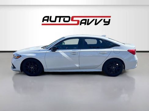 Used 2023 Honda Civic Sport image 4