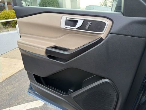 Used 2020 Ford Explorer XLT w/ Equipment Group 202A image 19