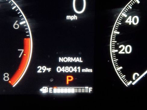 Certified 2023 Honda Pilot Touring image 15