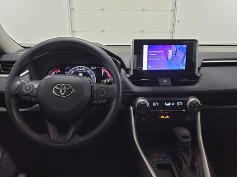 Used 2023 Toyota RAV4 XLE FWD image 12