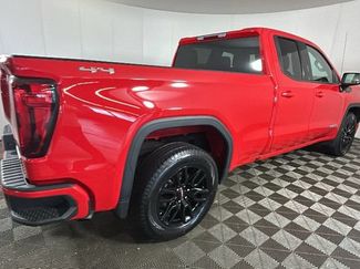 Used 2023 GMC Sierra 1500 Elevation AWD/4WD video 3
