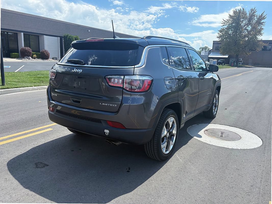 Used 2018 Jeep Compass Limited AWD/4WD image 5
