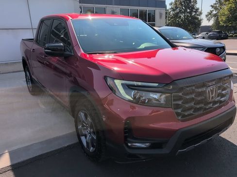Used 2025 Honda Ridgeline TrailSport image 7