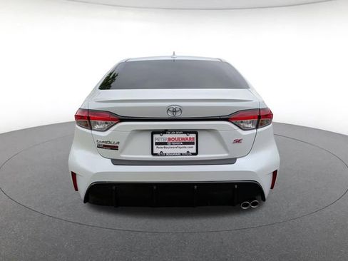 Used 2026 Toyota Corolla SE w/ SE Package FWD image 4