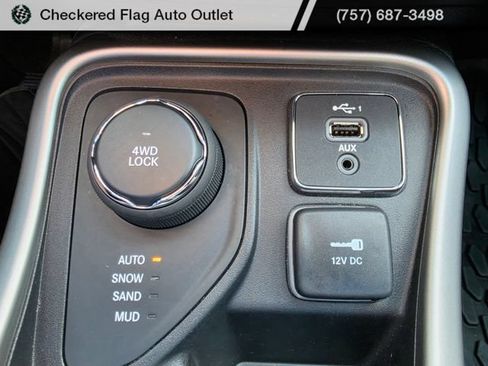 Used 2021 Jeep Compass Sport AWD/4WD image 32