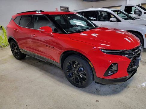 Certified 2022 Chevrolet Blazer RS w/ Enhanced Convenience Package image 3