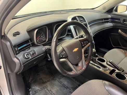 Used 2014 Chevrolet Malibu LT FWD image 17