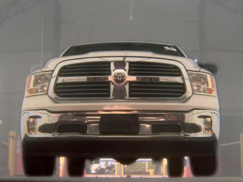 Used 2013 RAM 1500 Classic SLT w/ Big Horn Equipment Group AWD/4WD image 5