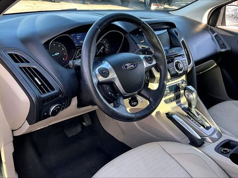 Used 2012 Ford Focus SEL image 17