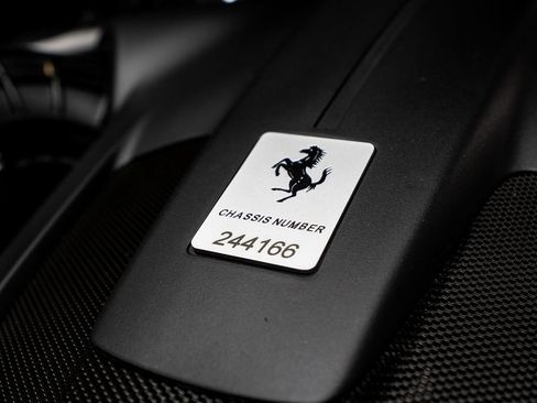 Used 2019 Ferrari Portofino RWD image 38
