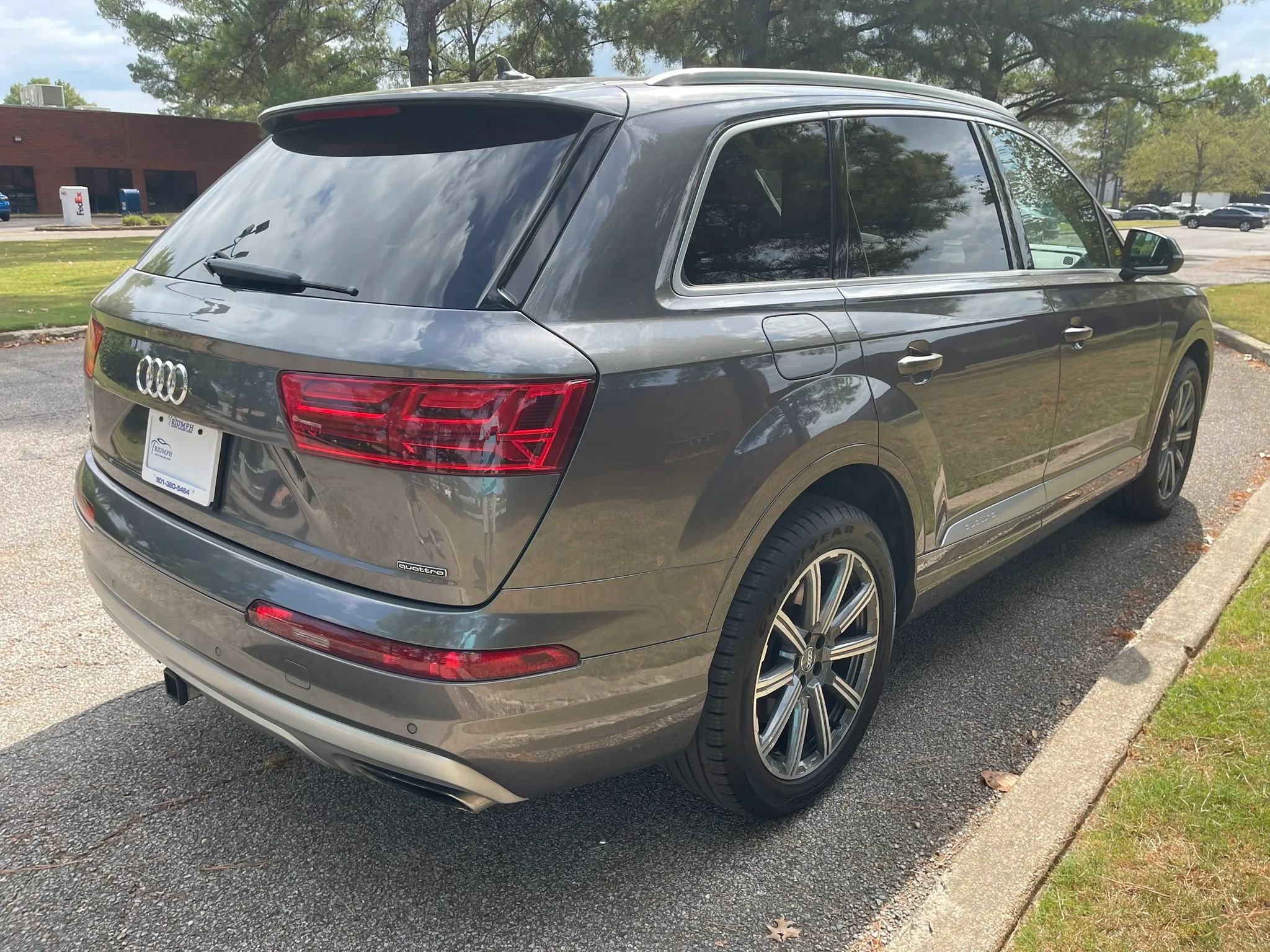 Used 2019 Audi Q7 2.0T Premium Plus w/ Premium Plus Package AWD/4WD image 5