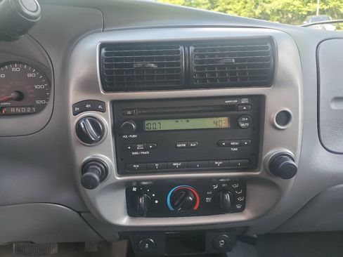 Used 2010 Ford Ranger XLT AWD/4WD image 16