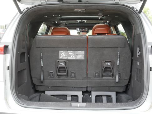 Used 2022 Kia Carnival SX Prestige FWD image 18