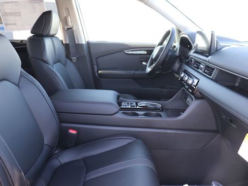 Certified 2025 Honda Pilot EX-L image 22